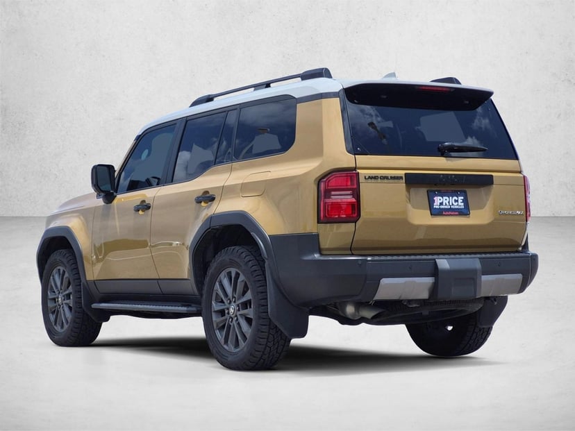 2024 Toyota Land Cruiser - Image 8
