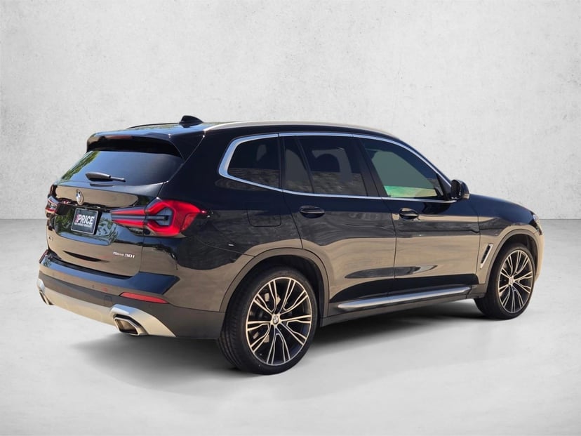 2023 BMW X3 - Image 5