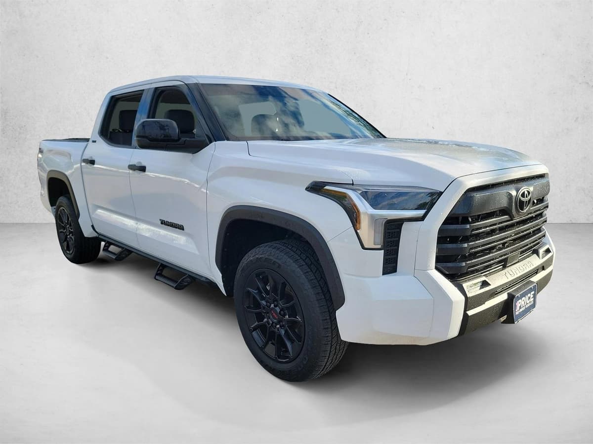 2023 Toyota Tundra - Image 3
