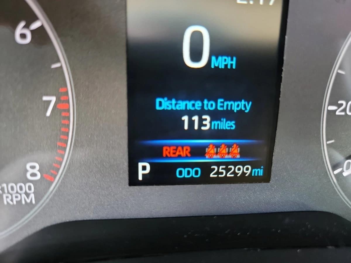 2025 Toyota Corolla - Image 17