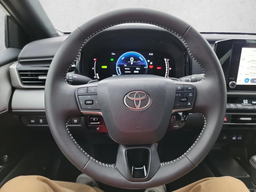 2026 Toyota Camry - Image 18