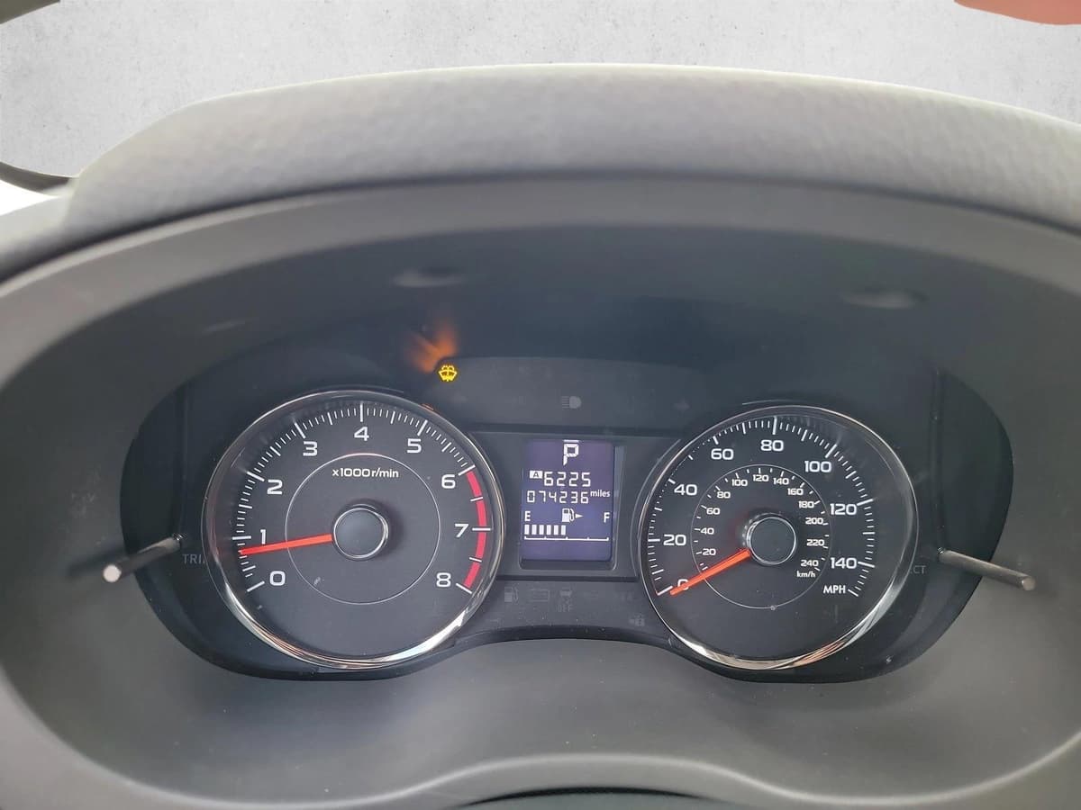 2015 Subaru Forester - Image 17