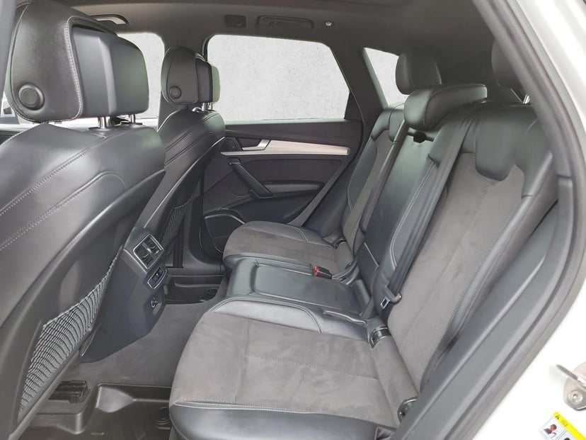 2018 Audi SQ5 - Image 11
