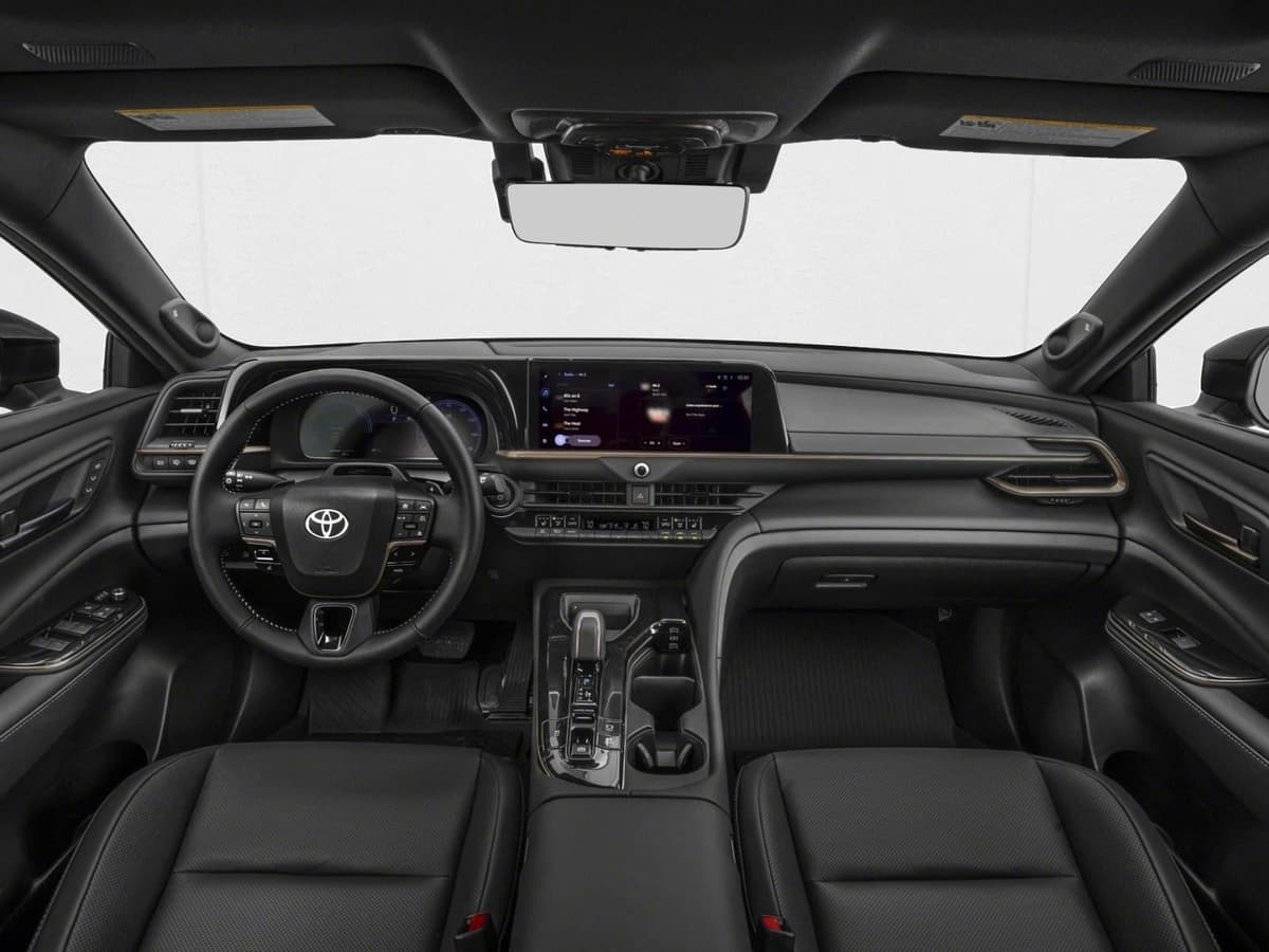 2026 Toyota Crown Signia - Image 5