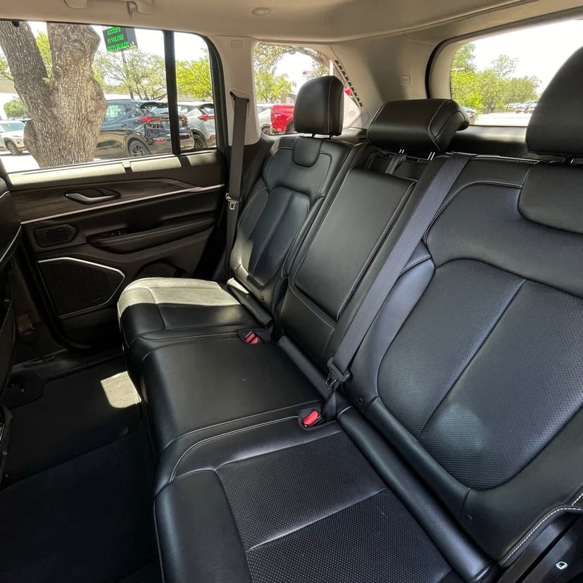 2022 Jeep Grand Cherokee 4xe - Image 23