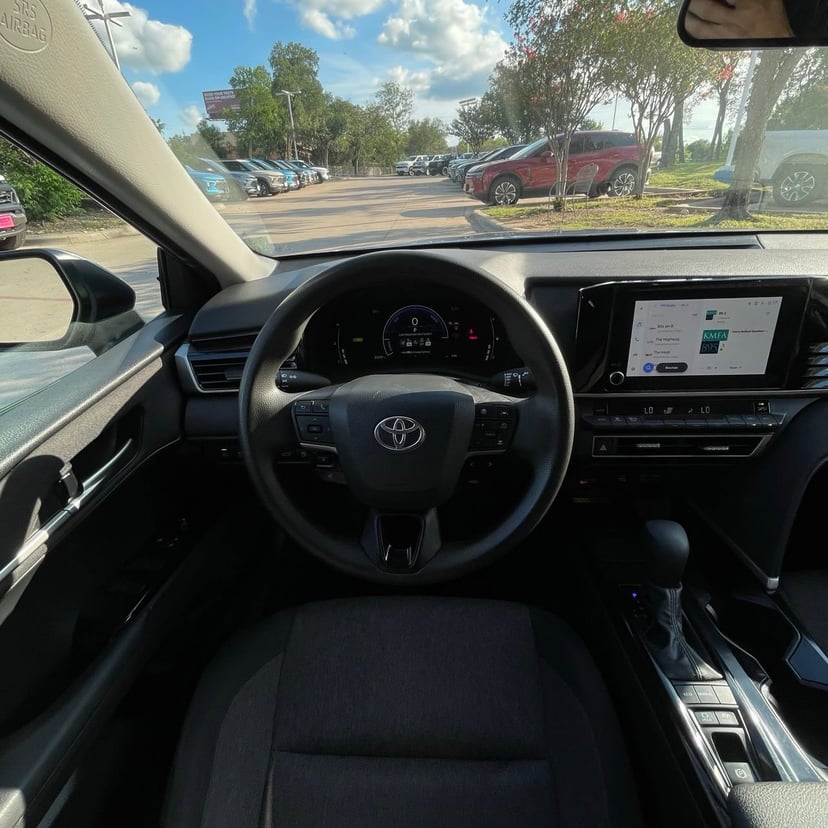 2025 Toyota Camry - Image 13