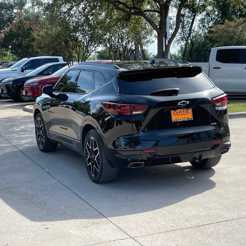 2023 Chevrolet Blazer - Image 2