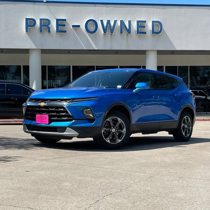 2025 Chevrolet Blazer - Image 2