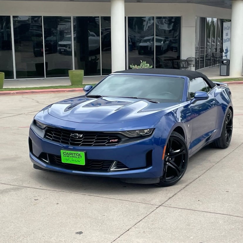 2023 Chevrolet Camaro - Image 9