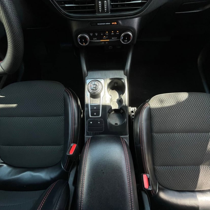 2025 Ford Escape - Image 19