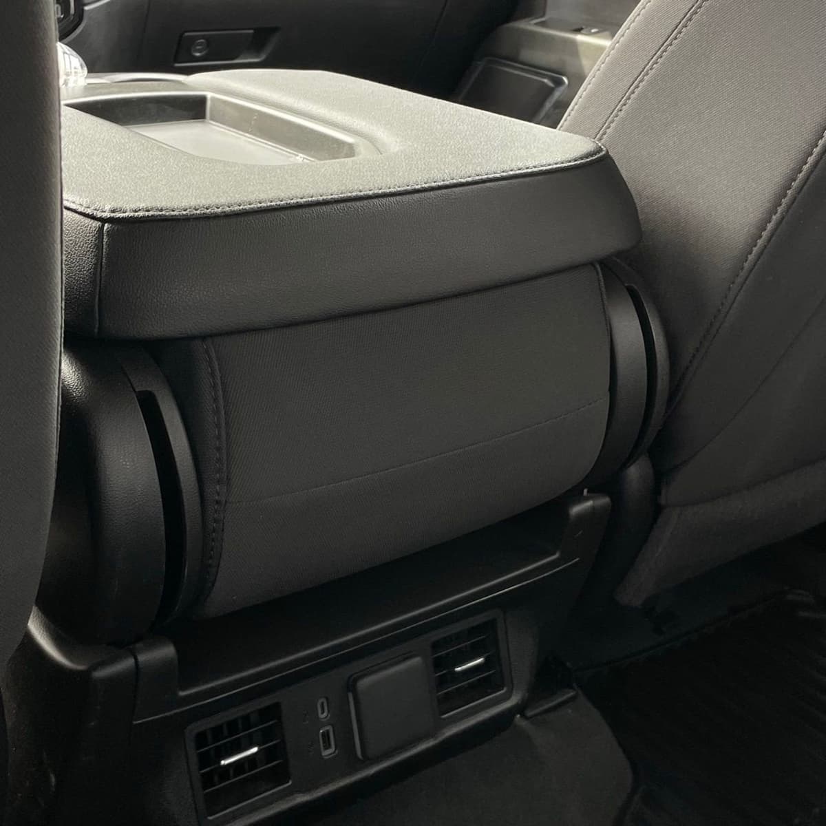 2025 Chevrolet Silverado 1500 - Image 25