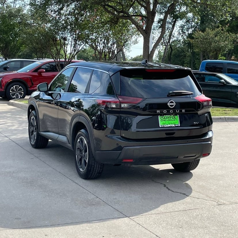 2024 Nissan Rogue - Image 4