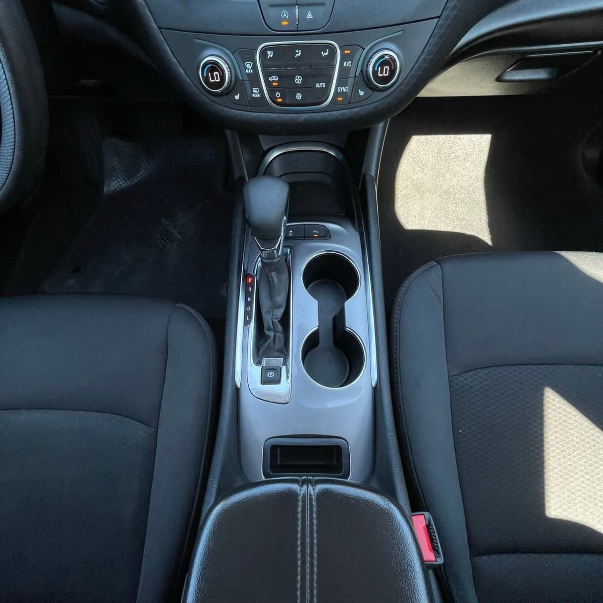 2024 Chevrolet Malibu - Image 20