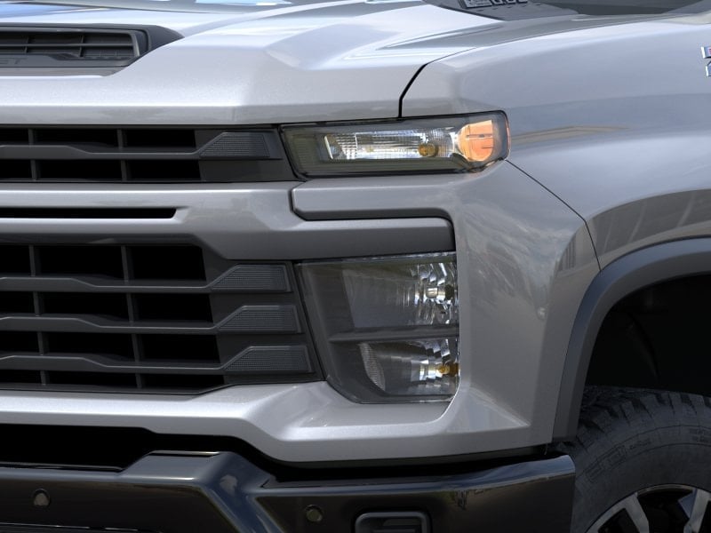 2026 Chevrolet Silverado 2500 HD - Image 10