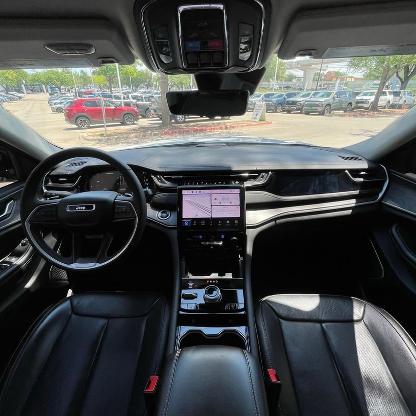 2022 Jeep Grand Cherokee 4xe - Image 10