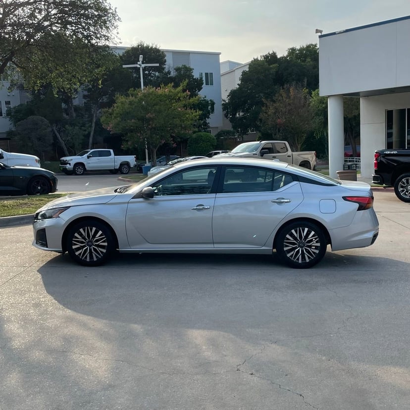 2024 Nissan Altima - Image 3