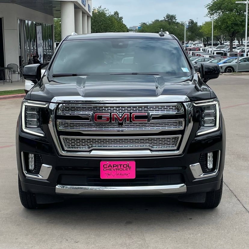 2023 GMC Yukon - Image 7