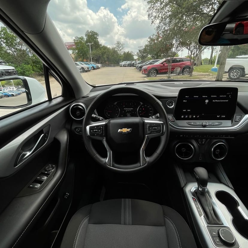 2024 Chevrolet Blazer - Image 11