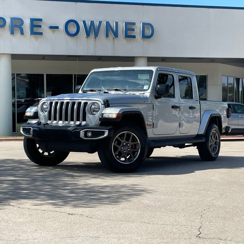 2022 Jeep Gladiator - Image 2