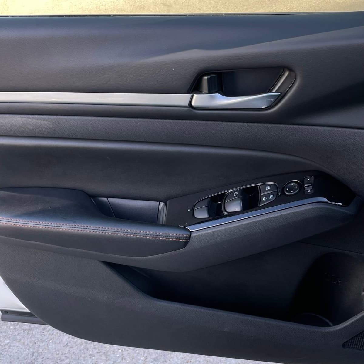 2024 Nissan Altima - Image 21