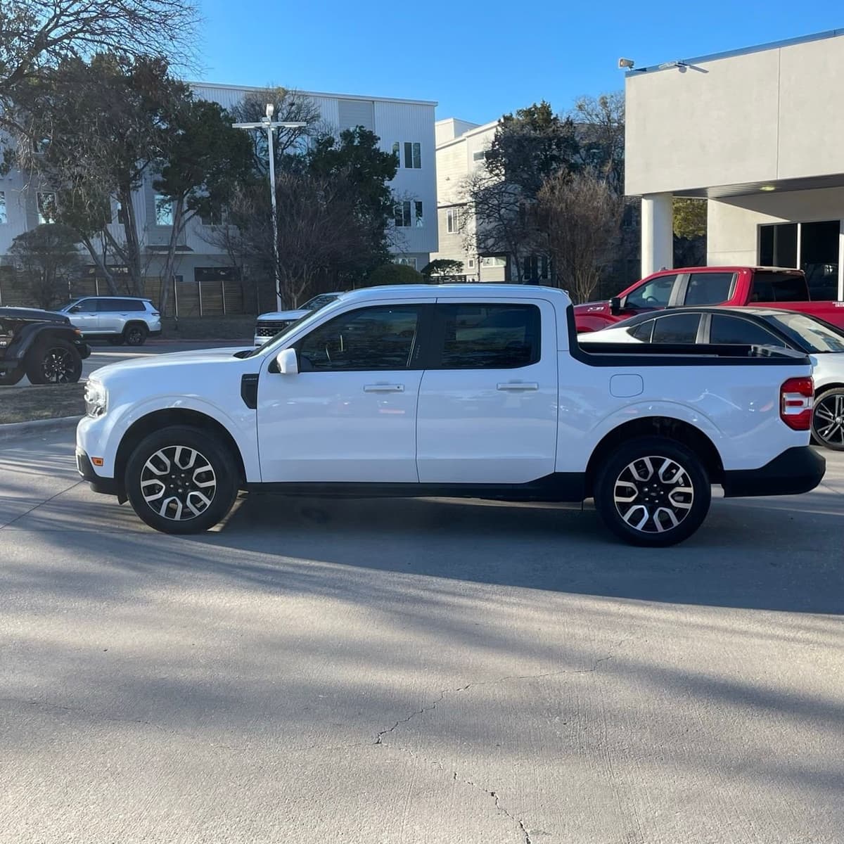 2022 Ford Maverick - Image 3