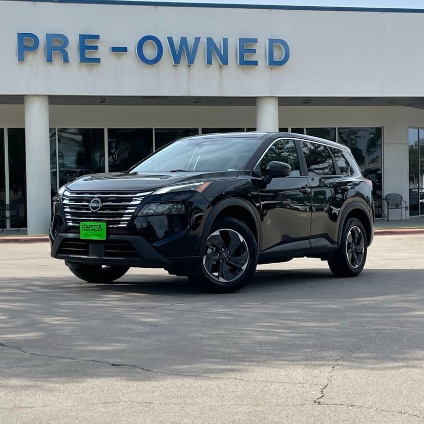2024 Nissan Rogue - Image 2