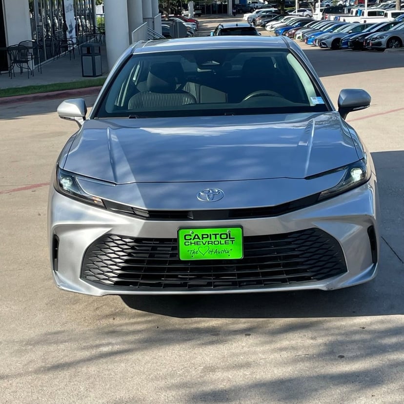 2025 Toyota Camry - Image 8