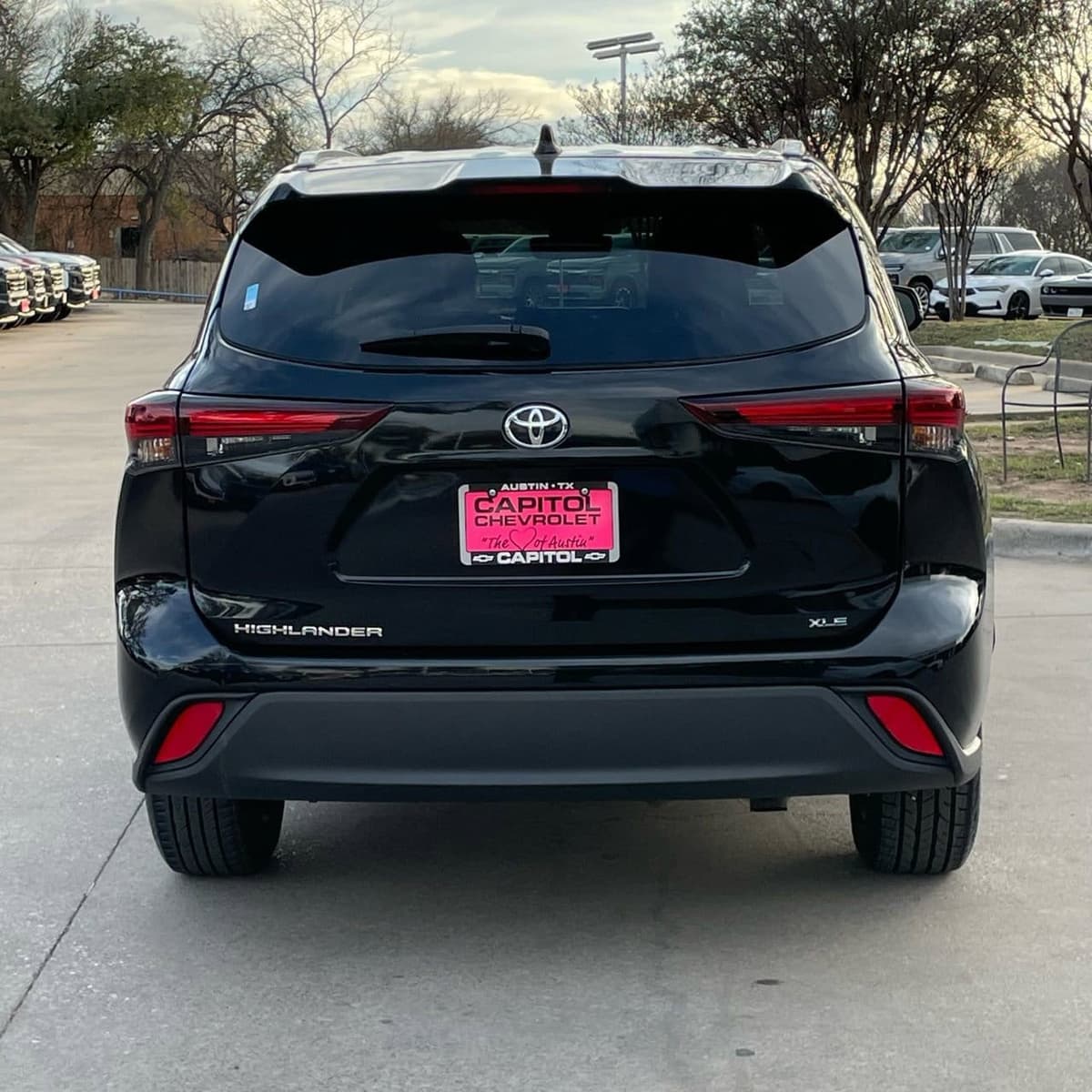 2024 Toyota Highlander - Image 6