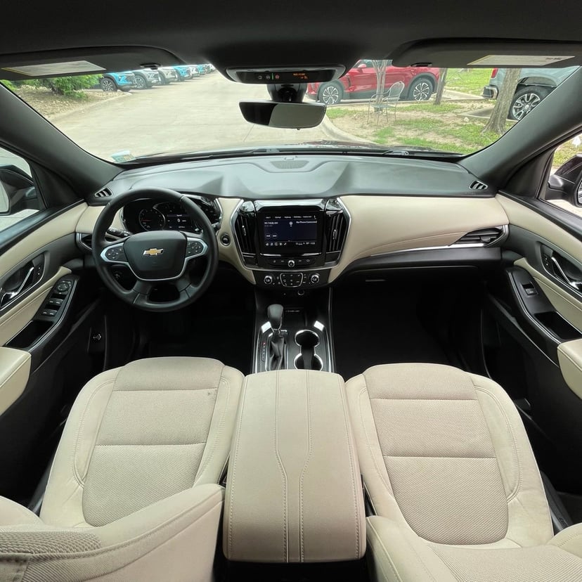 2023 Chevrolet Traverse - Image 11