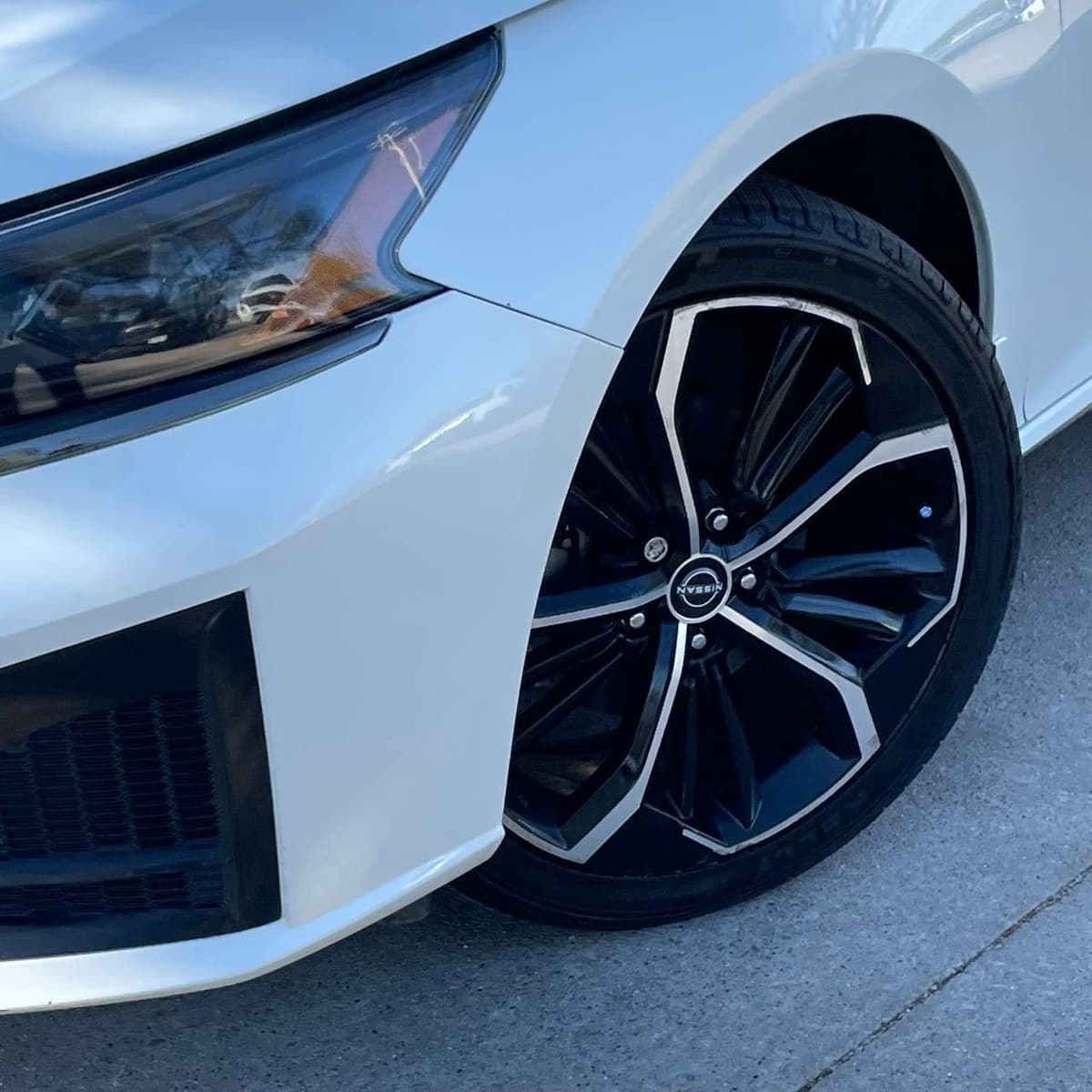 2024 Nissan Altima - Image 9