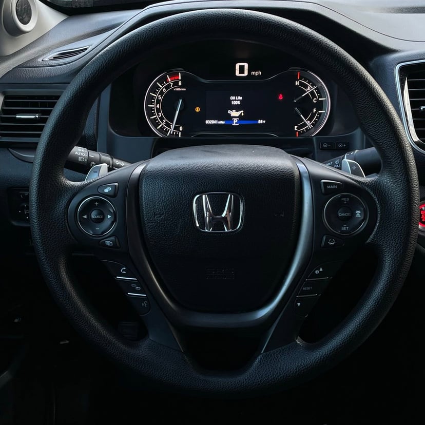 2023 Honda Ridgeline - Image 13