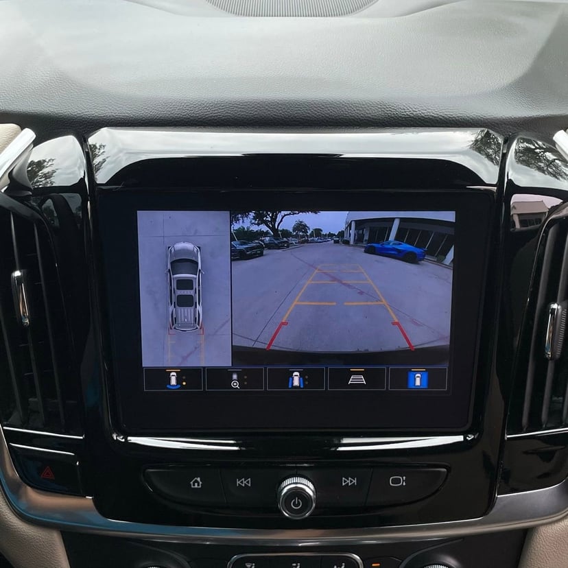 2023 Chevrolet Traverse - Image 19