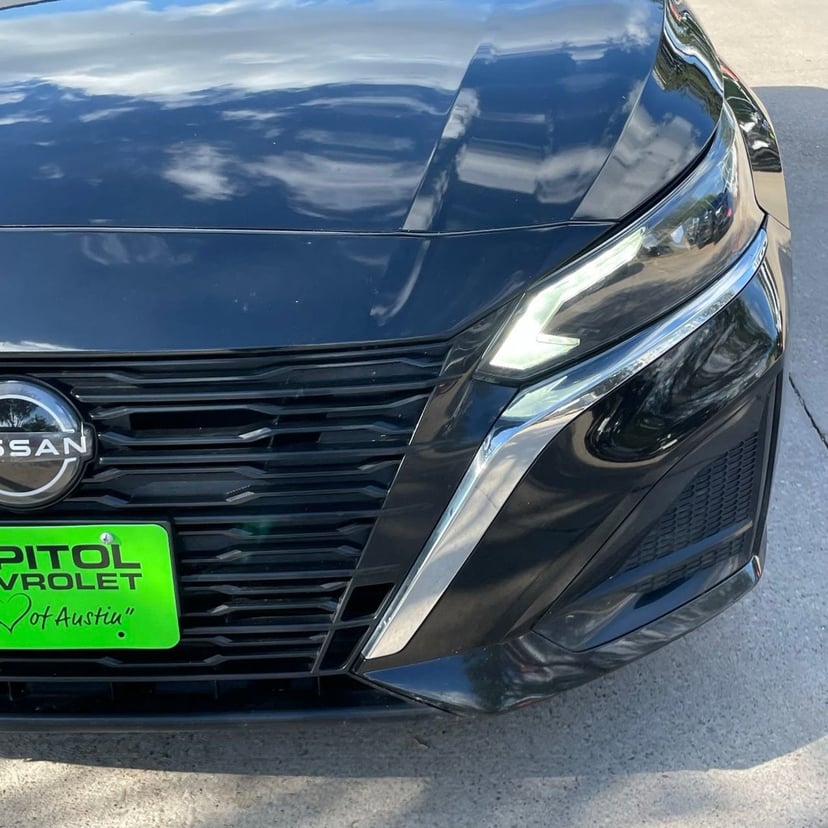 2024 Nissan Altima - Image 8