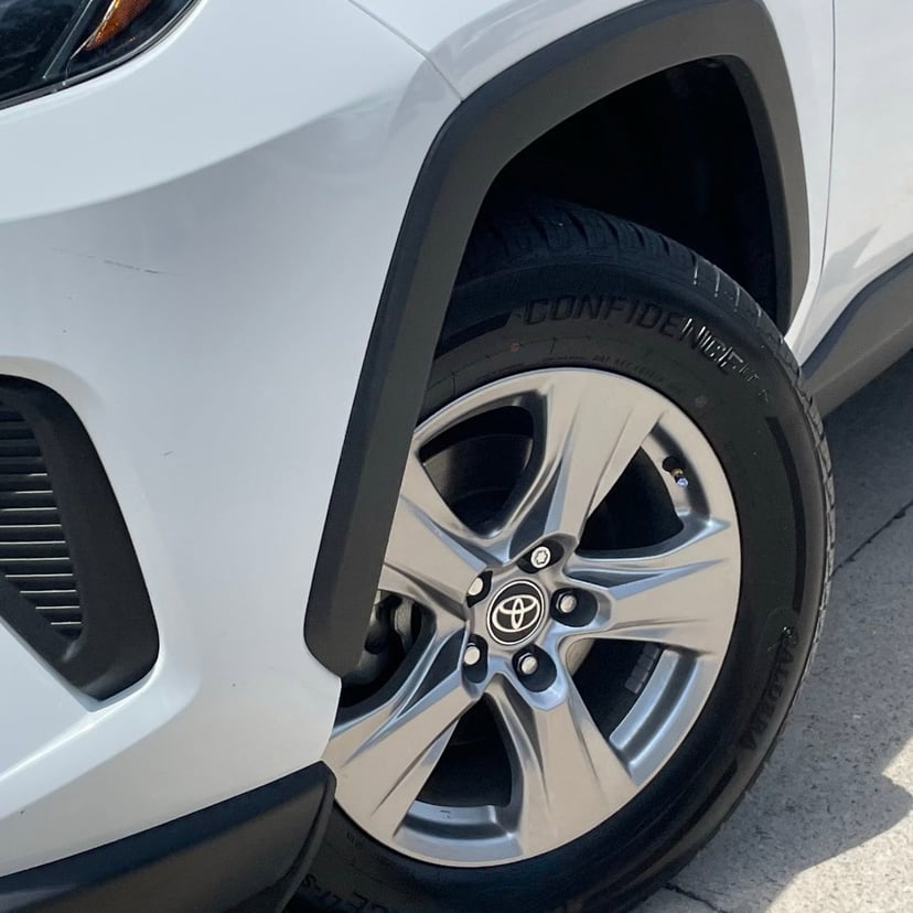 2023 Toyota RAV4 - Image 9