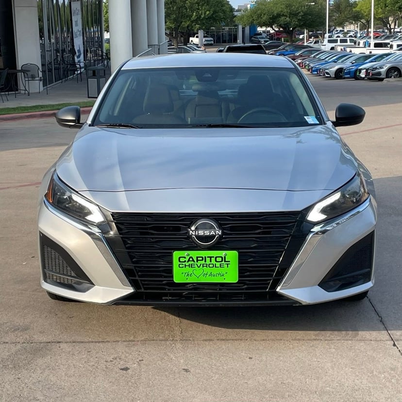 2024 Nissan Altima - Image 7