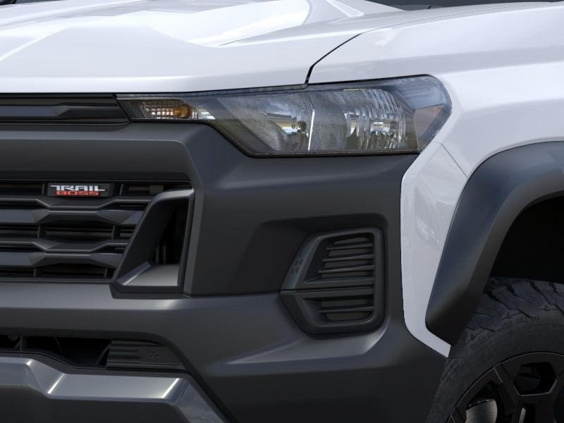 2026 Chevrolet Colorado - Image 10
