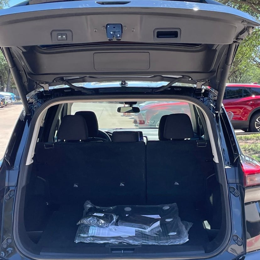 2025 Nissan Rogue - Image 25