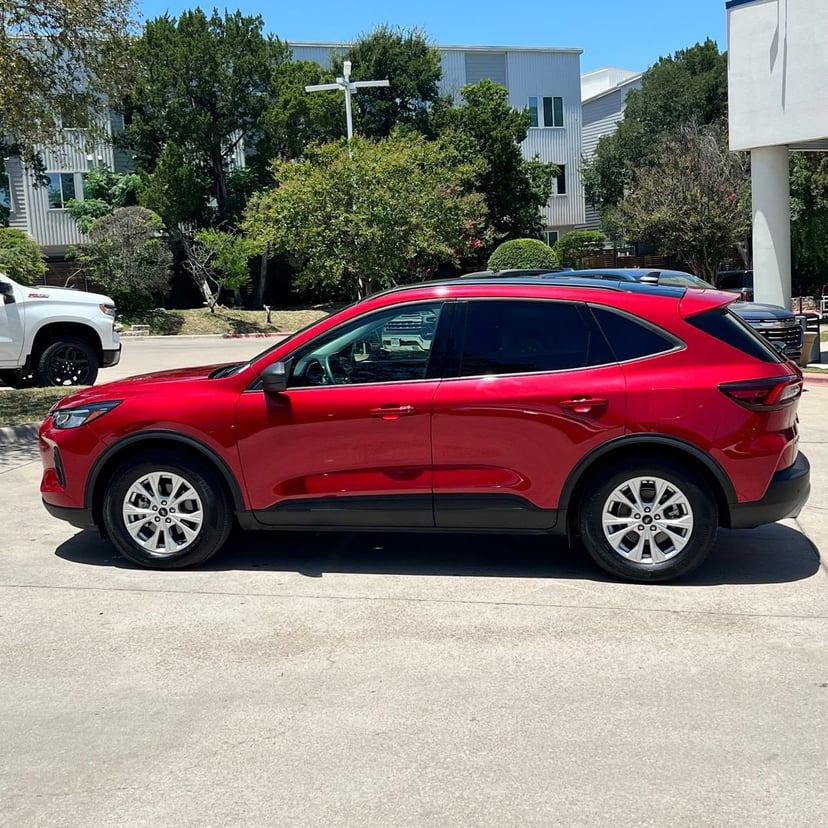 2025 Ford Escape - Image 1