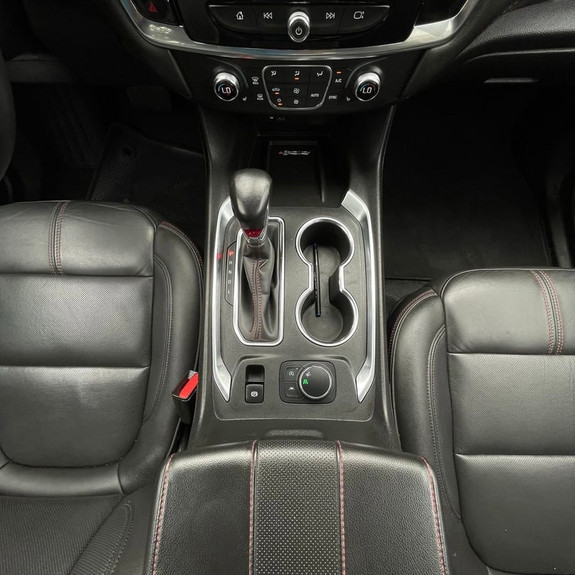 2022 Chevrolet Traverse - Image 20