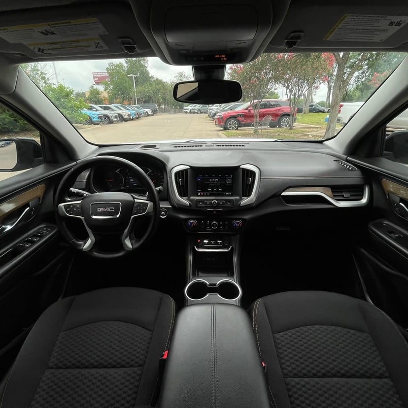 2020 GMC Terrain - Image 10