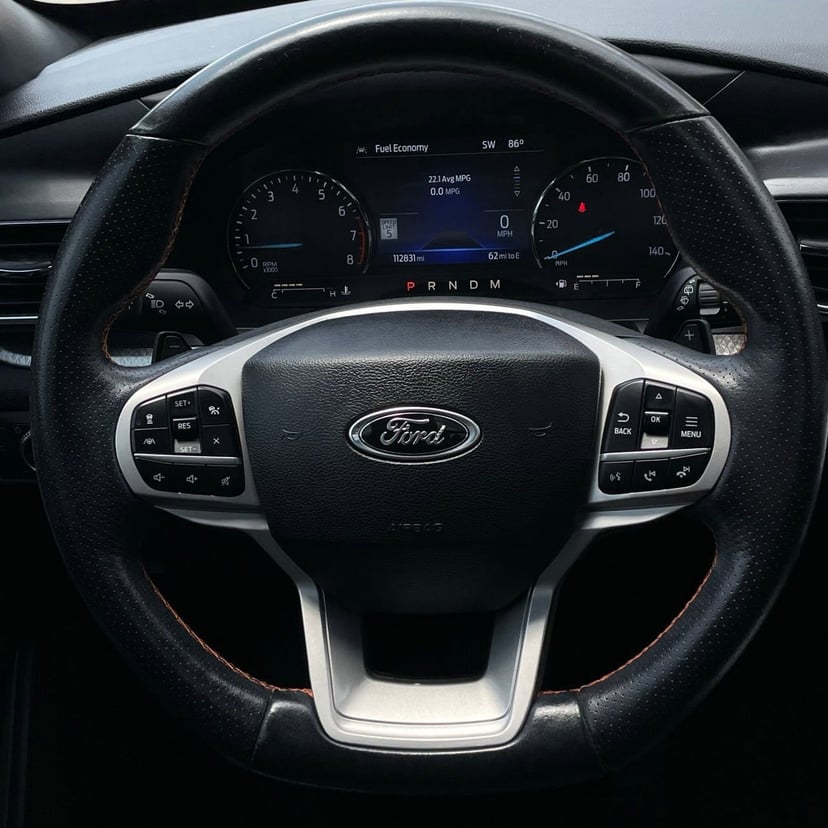 2022 Ford Explorer - Image 12