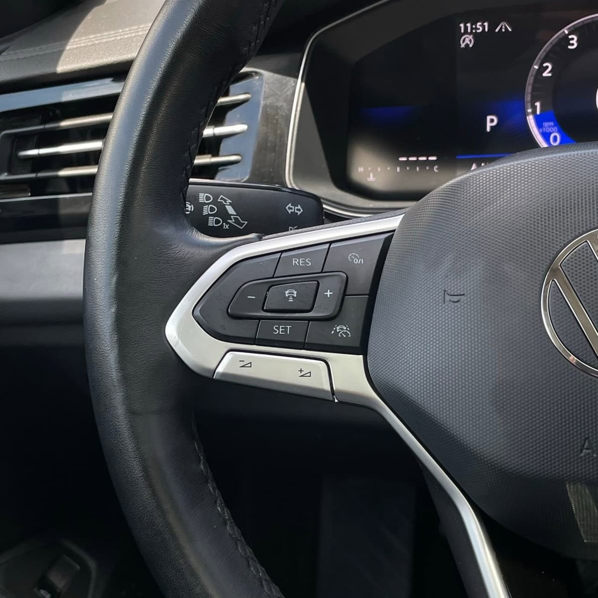 2025 Volkswagen Jetta - Image 14