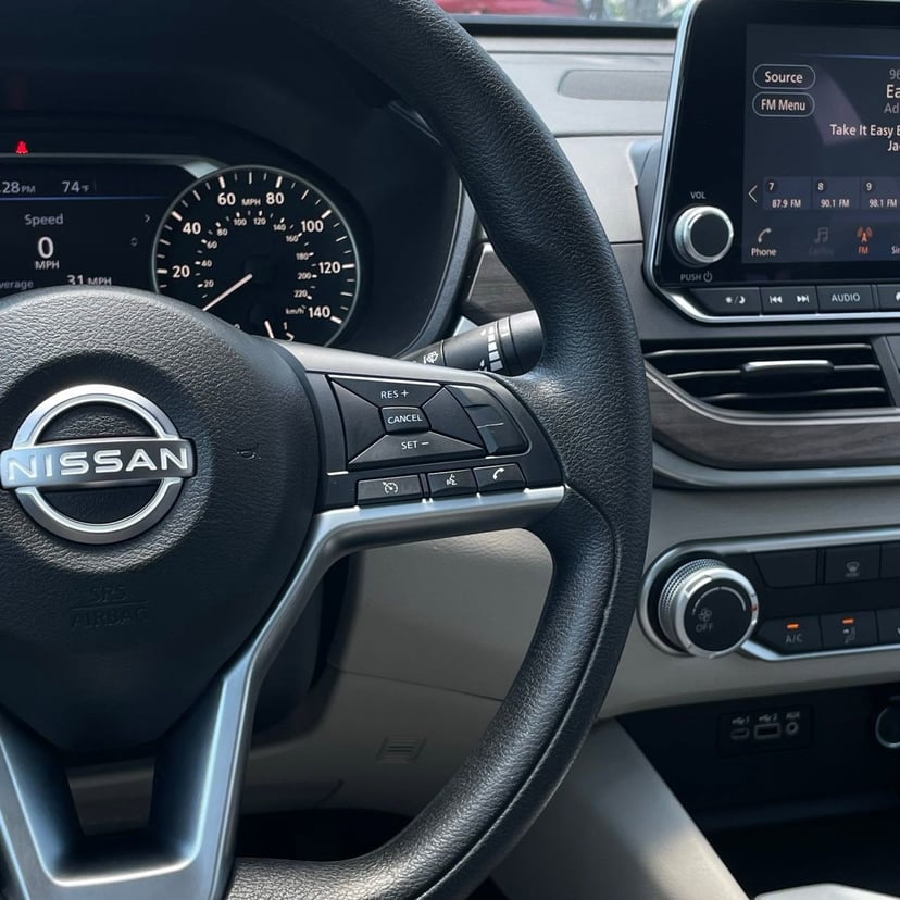 2024 Nissan Altima - Image 14