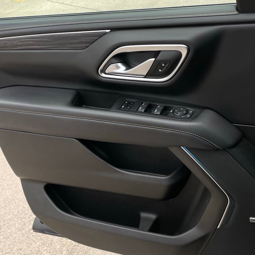 2023 GMC Yukon - Image 21
