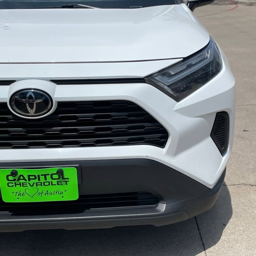 2023 Toyota RAV4 - Image 8