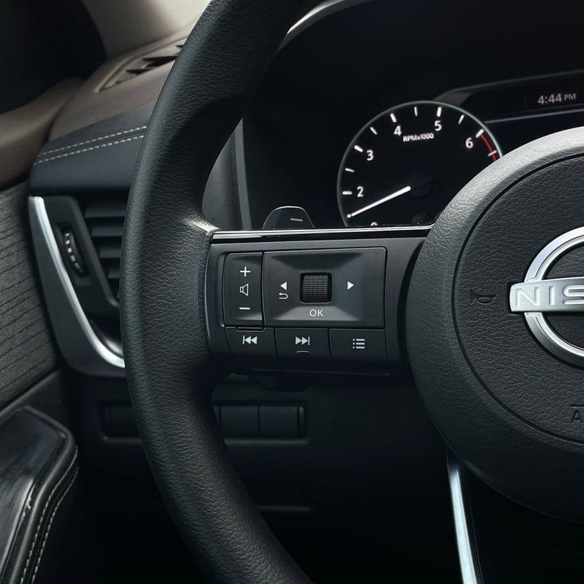 2023 Nissan Rogue - Image 14