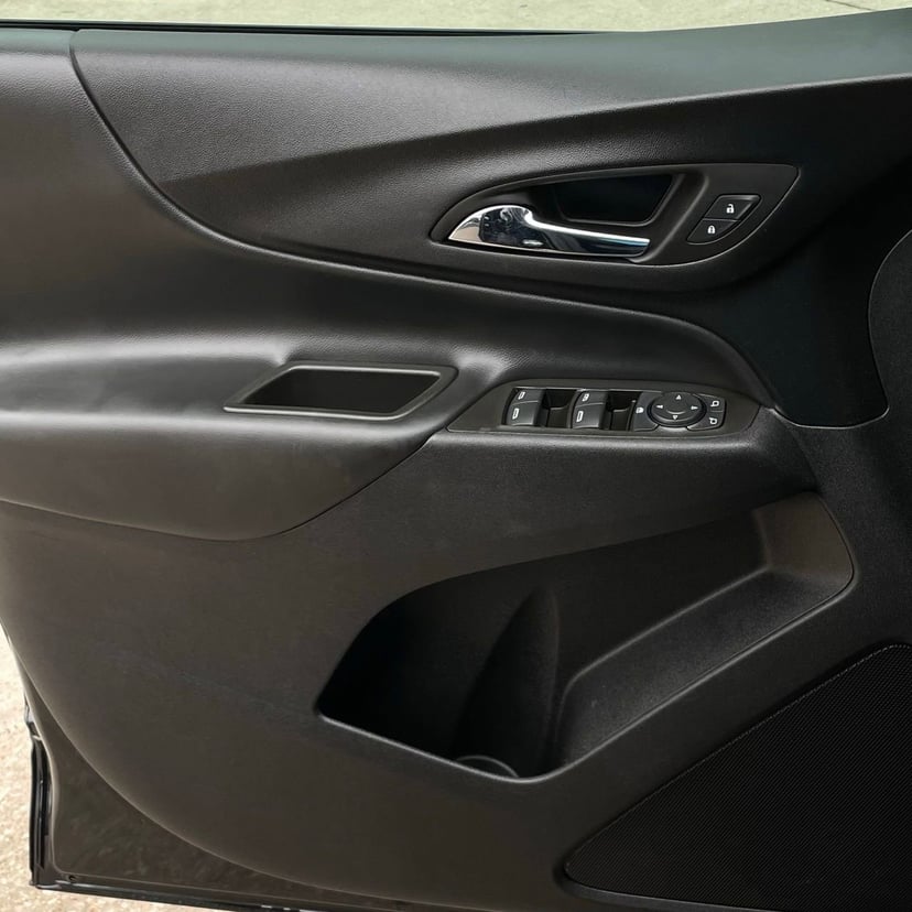2023 Chevrolet Equinox - Image 21