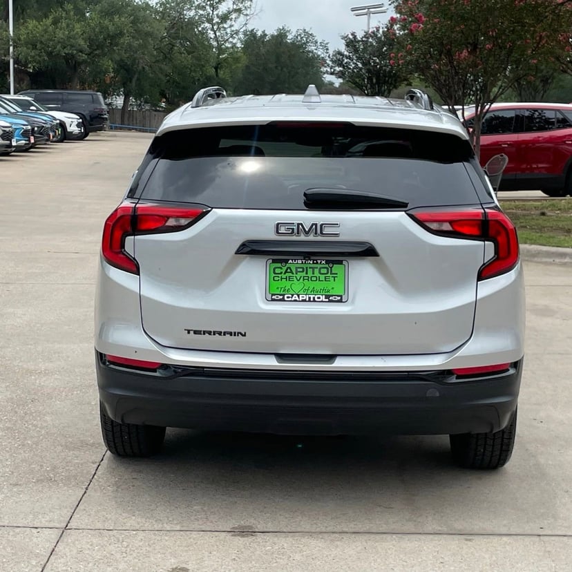 2020 GMC Terrain - Image 5