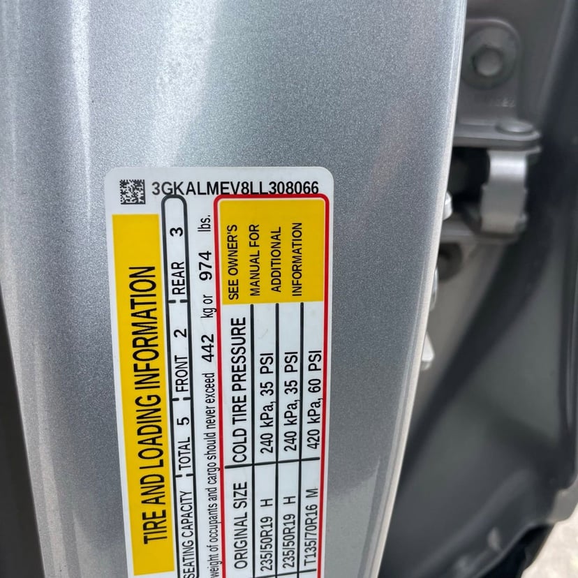 2020 GMC Terrain - Image 28
