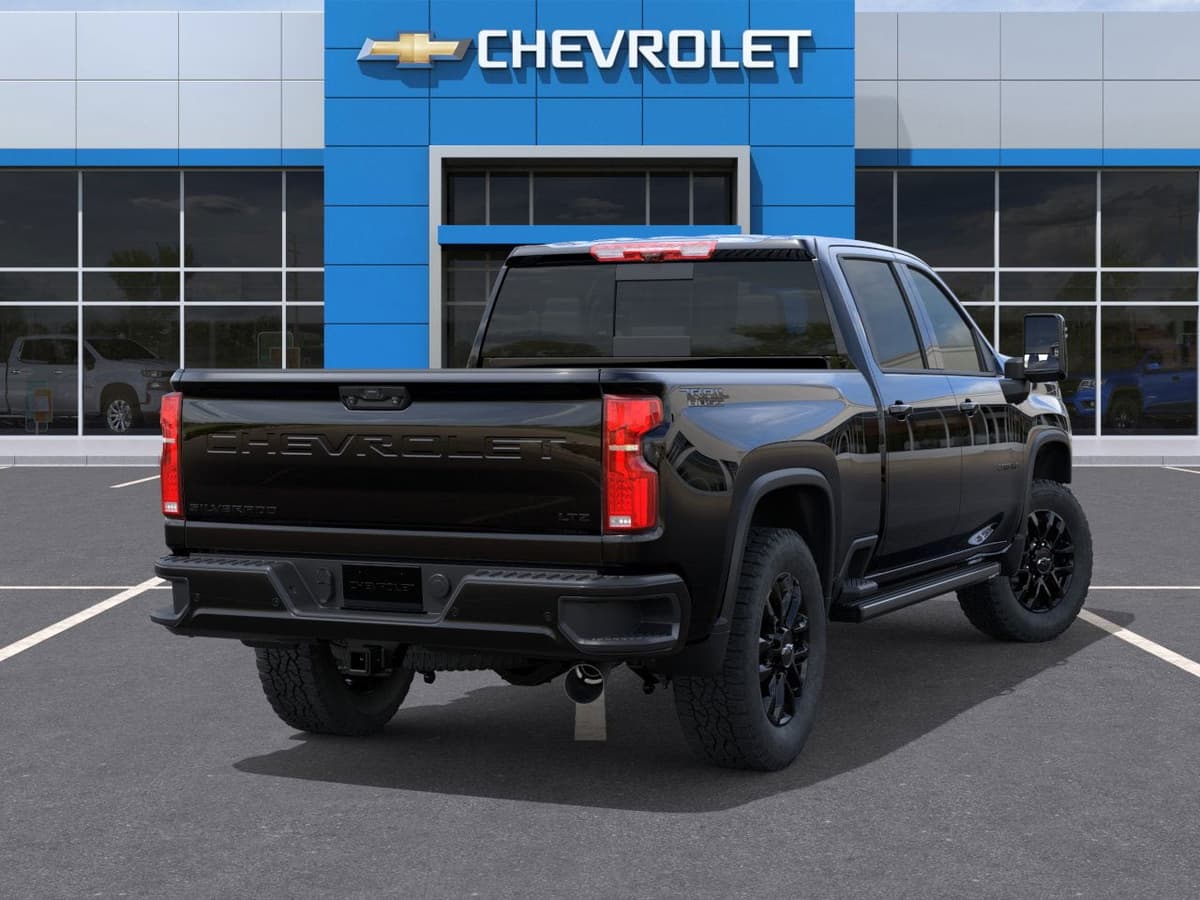 2025 Chevrolet Silverado 2500 HD - Image 13